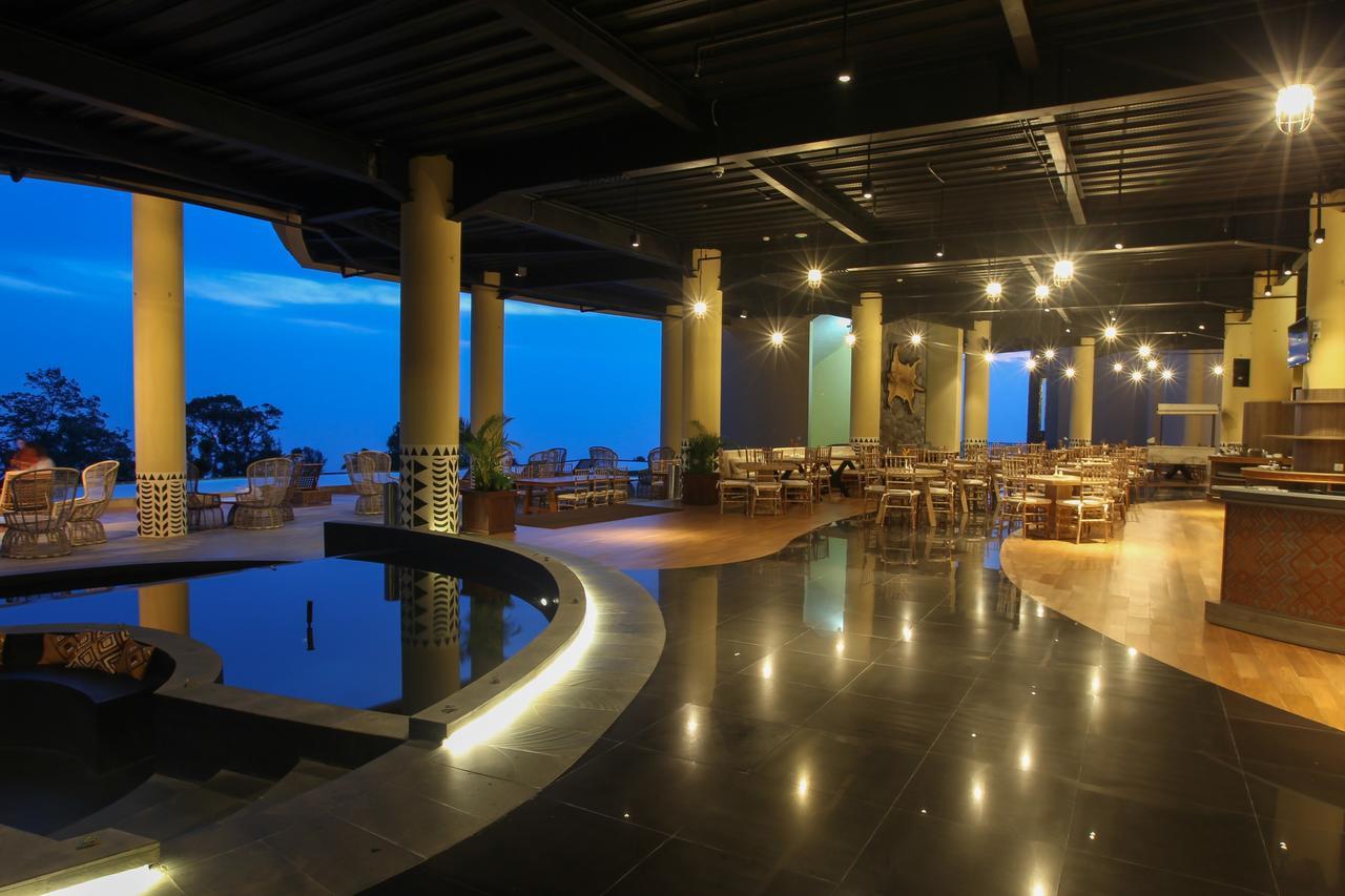 Baobab Safari Resort Prigen Экстерьер фото