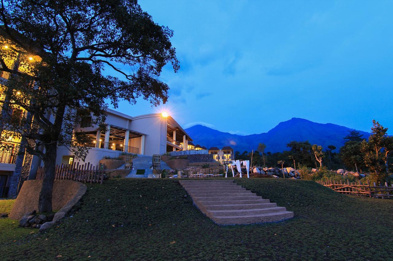 Baobab Safari Resort Prigen Экстерьер фото